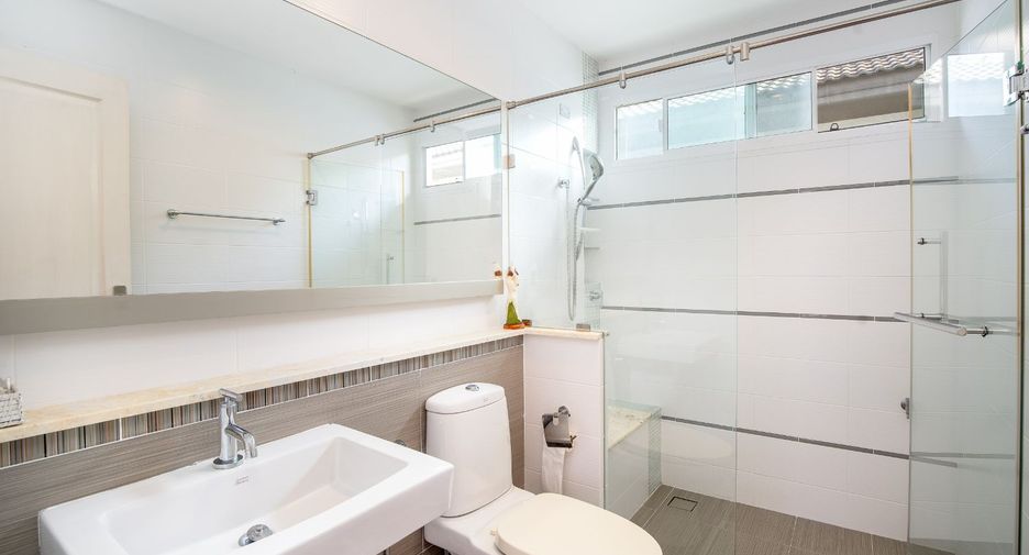 For sale 3 bedrooms house in Pak Kret, Nonthaburi