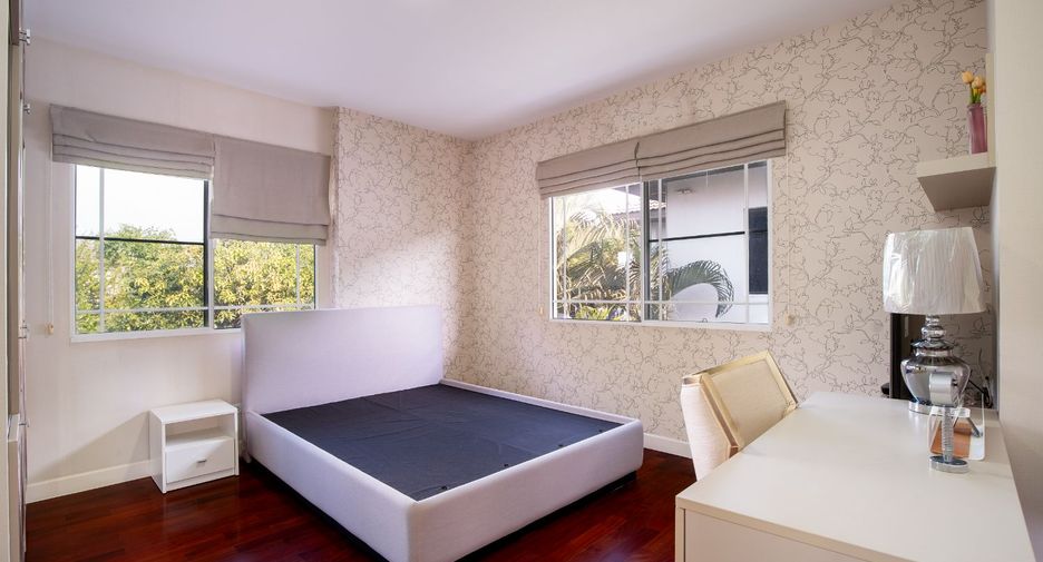 For sale 3 bedrooms house in Pak Kret, Nonthaburi