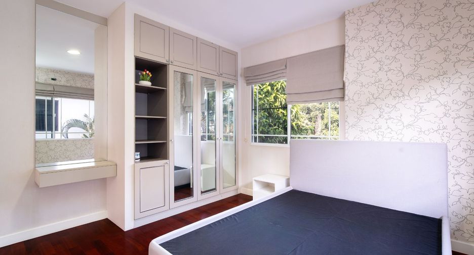 For sale 3 bedrooms house in Pak Kret, Nonthaburi