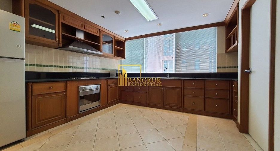 Wohnung zur Miete mit 3 Zimmer in Pathum Wan, Bangkok
