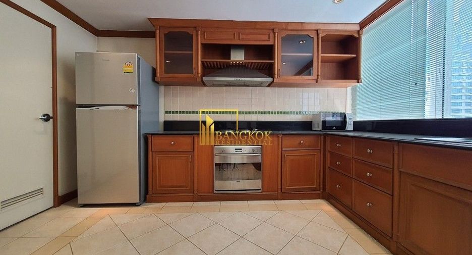 Wohnung zur Miete mit 3 Zimmer in Pathum Wan, Bangkok