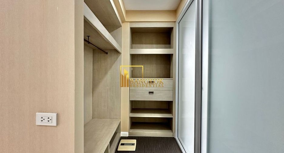 À louer 2 chambres condo à Pathum Wan, Bangkok