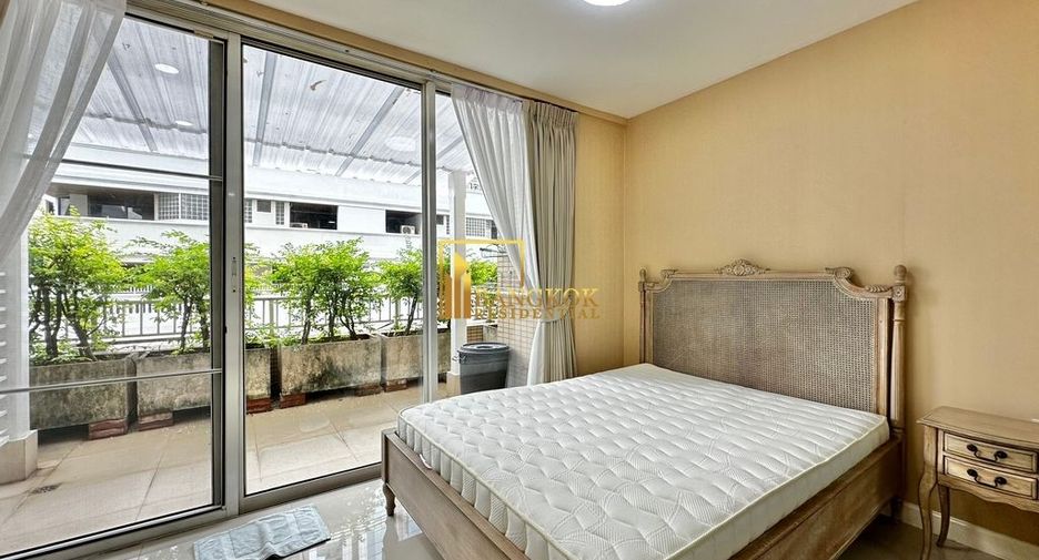 À louer 2 chambres condo à Pathum Wan, Bangkok
