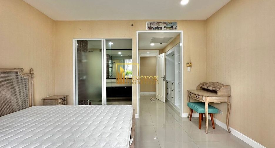 À louer 2 chambres condo à Pathum Wan, Bangkok