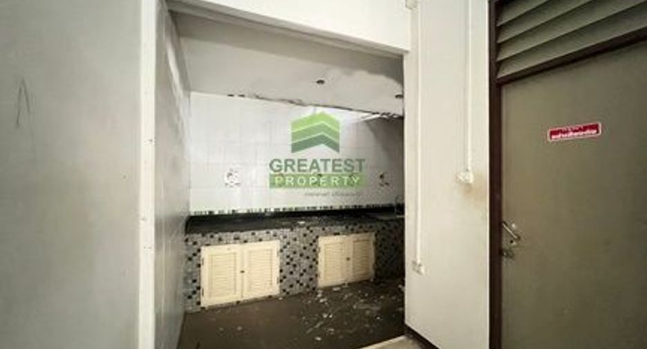 For sale 2 bedrooms townhouse in Khlong Sam Wa, Bangkok