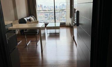 For rent and for sale 1 bed condo in Huai Khwang, Bangkok