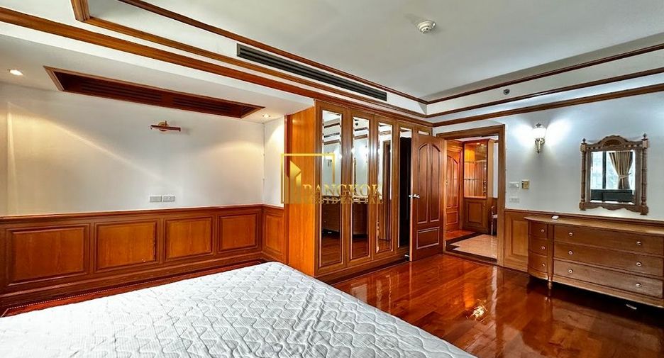 Wohnung zur Miete mit 3 Zimmer in Khlong Toei, Bangkok