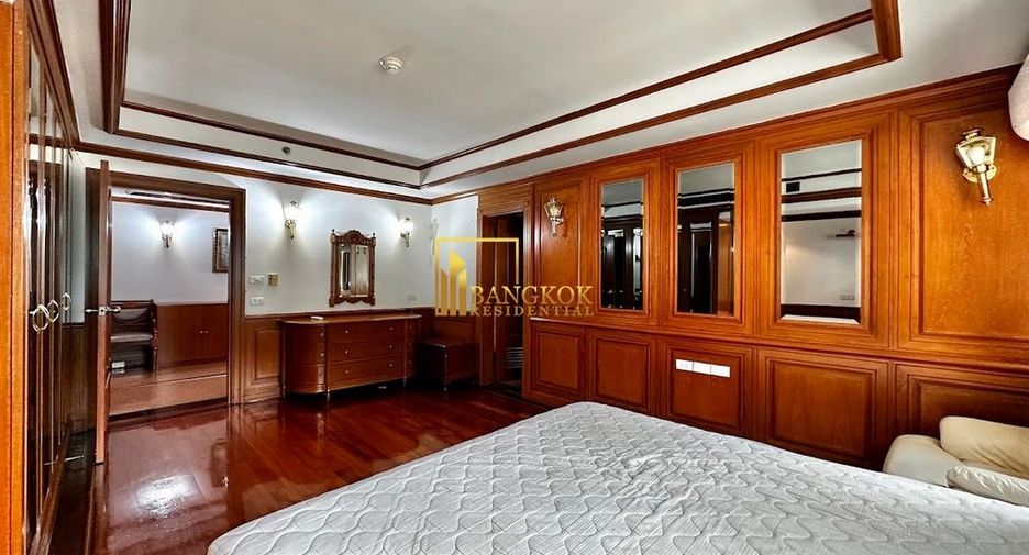 Wohnung zur Miete mit 3 Zimmer in Khlong Toei, Bangkok