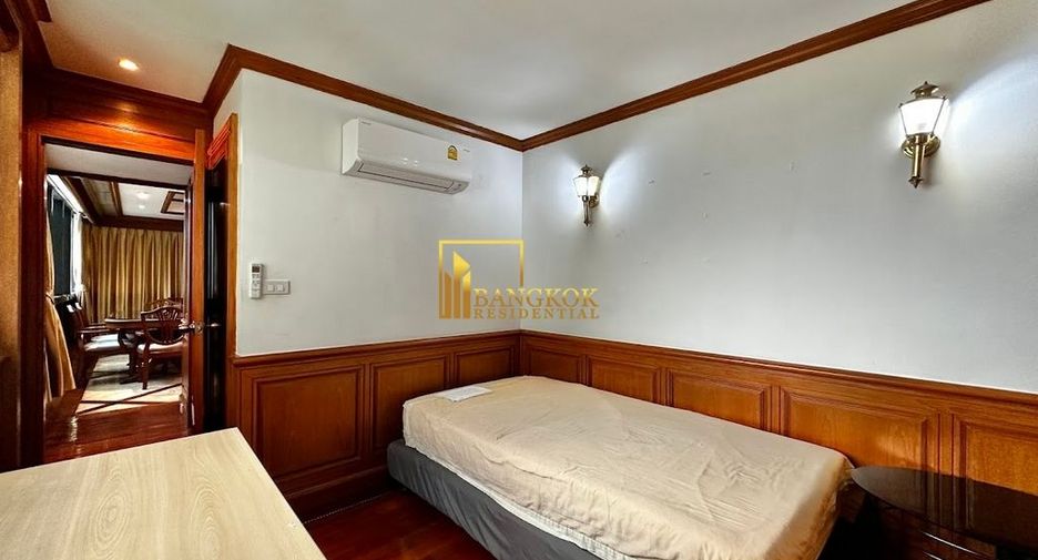 Wohnung zur Miete mit 3 Zimmer in Khlong Toei, Bangkok