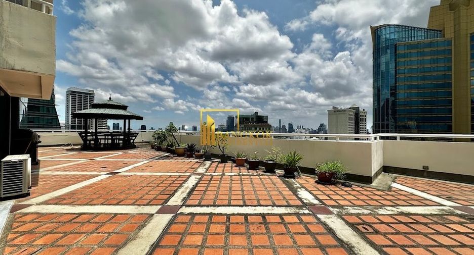 Wohnung zur Miete mit 3 Zimmer in Khlong Toei, Bangkok