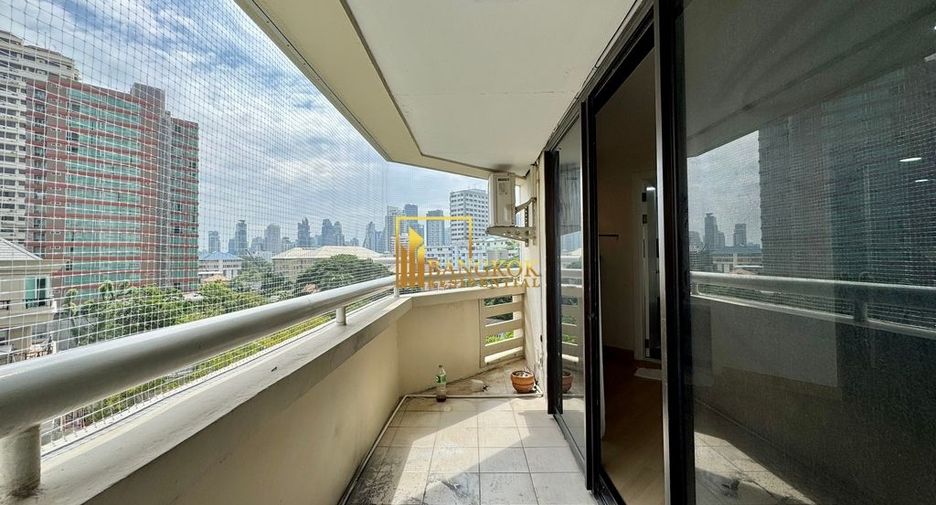 Condo en alquiler de 2 habitaciones en Khlong Toei, Bangkok