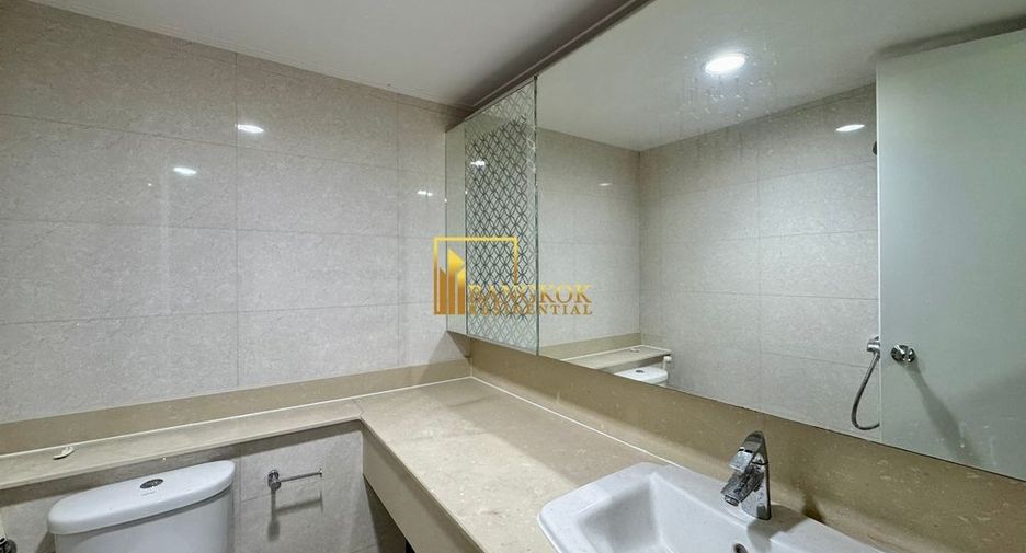 Condo en alquiler de 2 habitaciones en Khlong Toei, Bangkok
