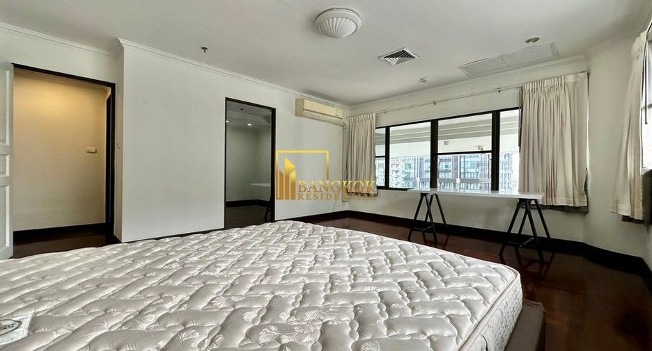 Condo en alquiler de 3 habitaciones en Khlong Toei, Bangkok