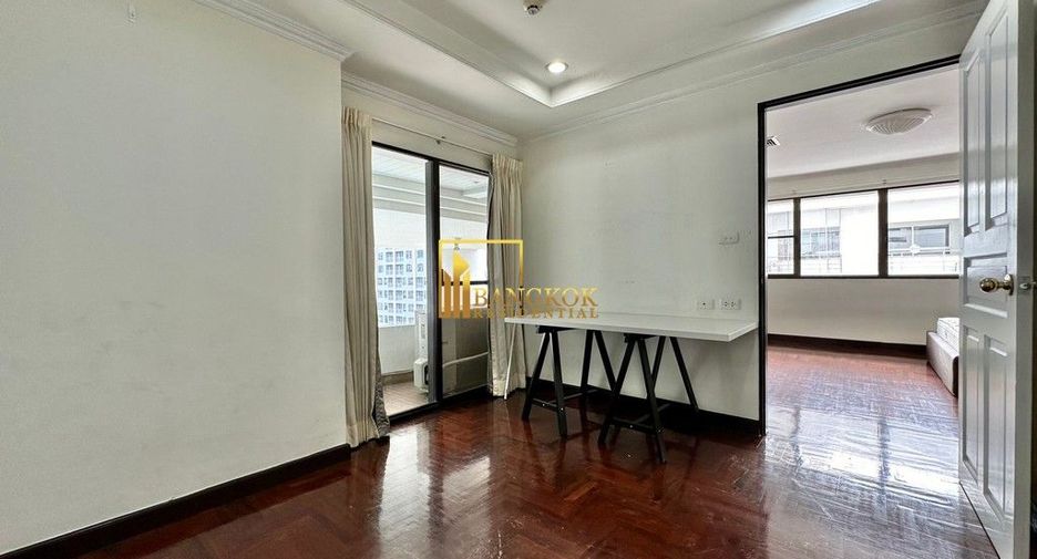 Condo en alquiler de 3 habitaciones en Khlong Toei, Bangkok