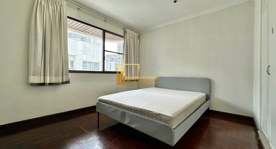 Condo en alquiler de 3 habitaciones en Khlong Toei, Bangkok