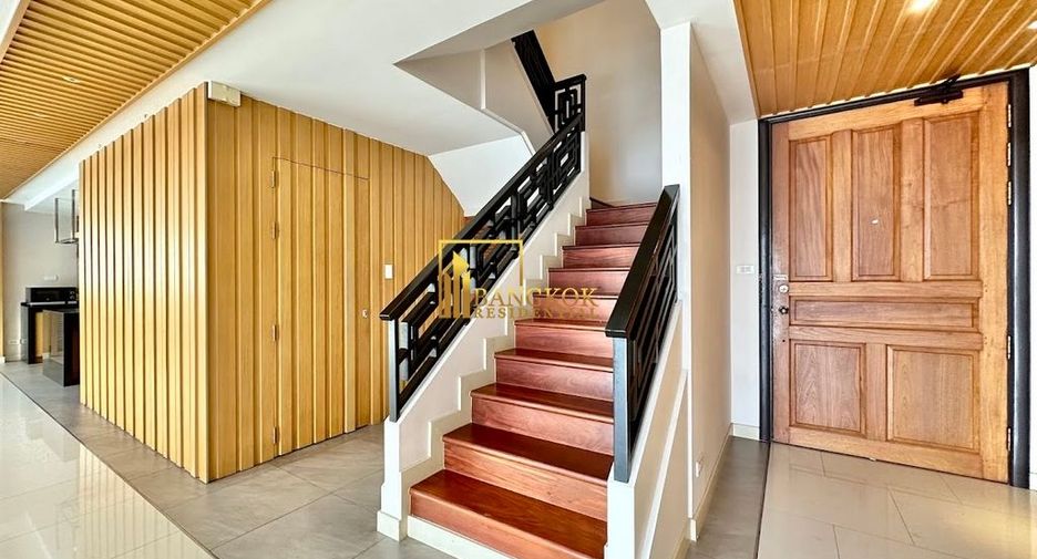 Condo en alquiler de 3 habitaciones en Khlong Toei, Bangkok