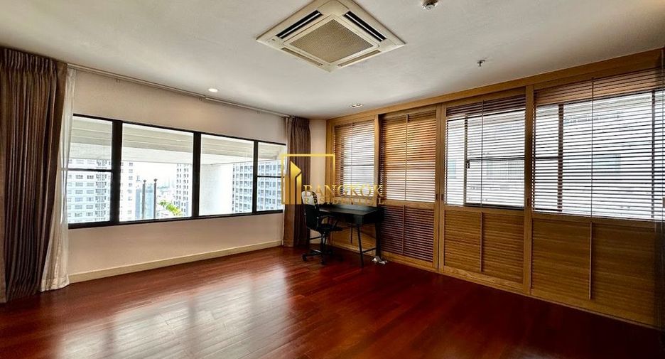 Condo en alquiler de 3 habitaciones en Khlong Toei, Bangkok