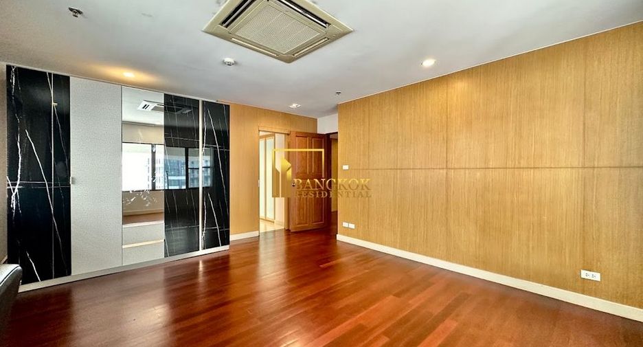 Condo en alquiler de 3 habitaciones en Khlong Toei, Bangkok