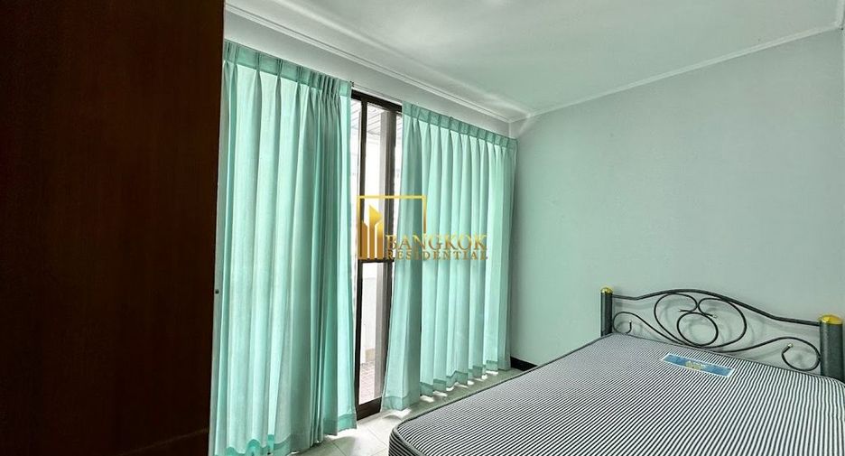 Condo en alquiler de 3 habitaciones en Khlong Toei, Bangkok