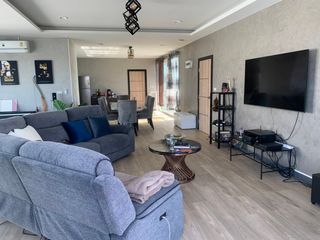 For sale 40 bed apartment in Phra Khanong, Bangkok