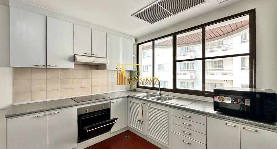 Condo en alquiler de 4 habitaciones en Khlong Toei, Bangkok