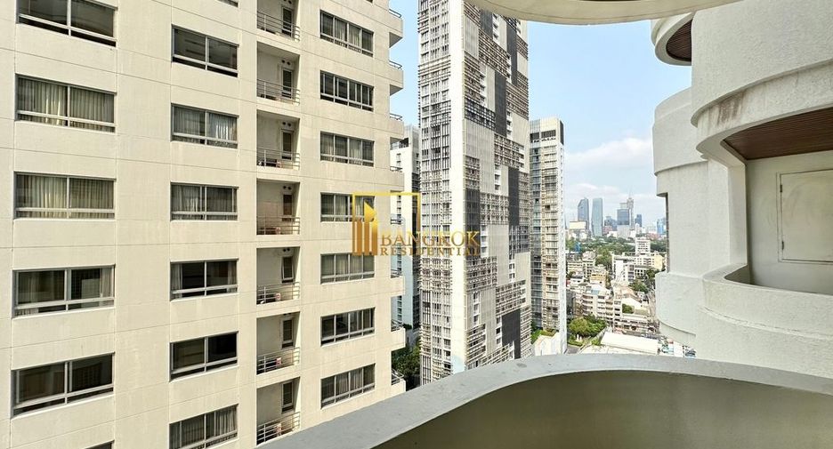 Condo en alquiler de 4 habitaciones en Khlong Toei, Bangkok