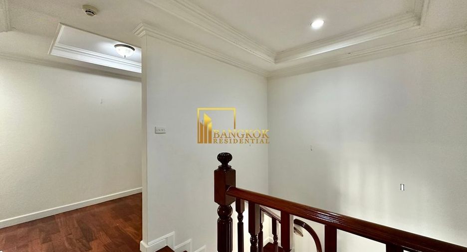 Condo en alquiler de 4 habitaciones en Khlong Toei, Bangkok