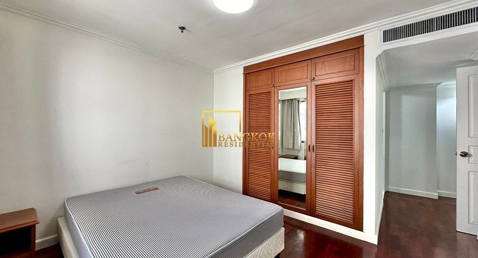 Condo en alquiler de 4 habitaciones en Khlong Toei, Bangkok