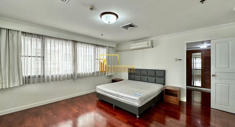 Condo en alquiler de 4 habitaciones en Khlong Toei, Bangkok