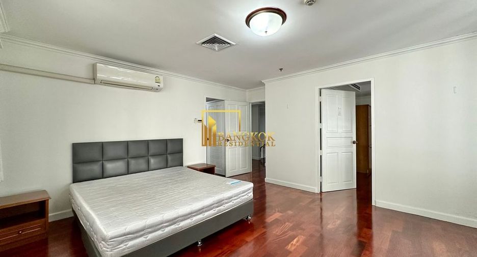 Condo en alquiler de 4 habitaciones en Khlong Toei, Bangkok