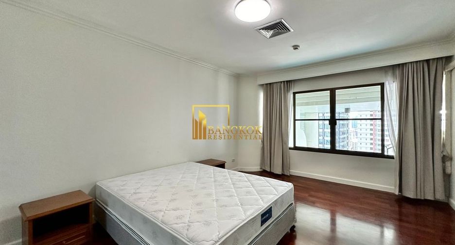 Condo en alquiler de 4 habitaciones en Khlong Toei, Bangkok