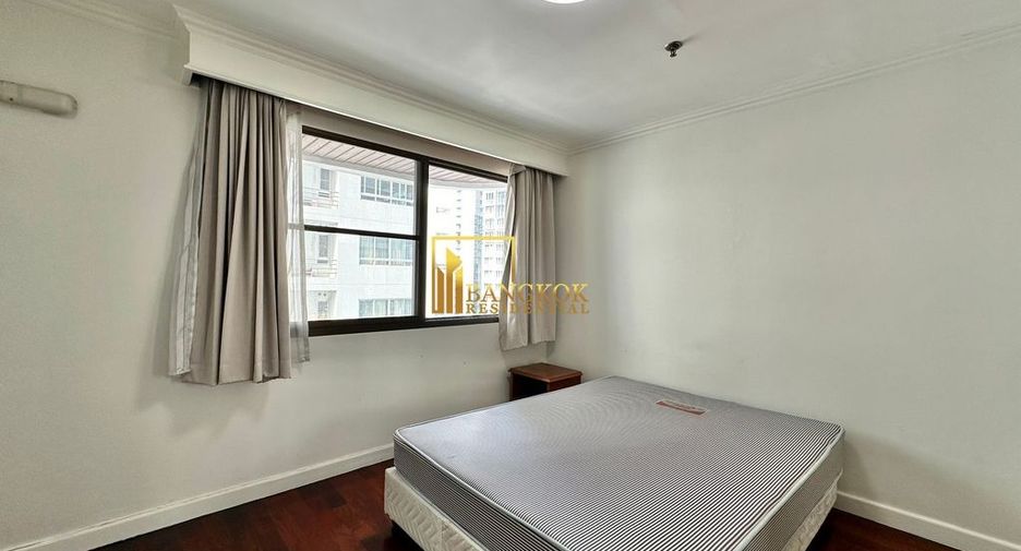 Condo en alquiler de 4 habitaciones en Khlong Toei, Bangkok
