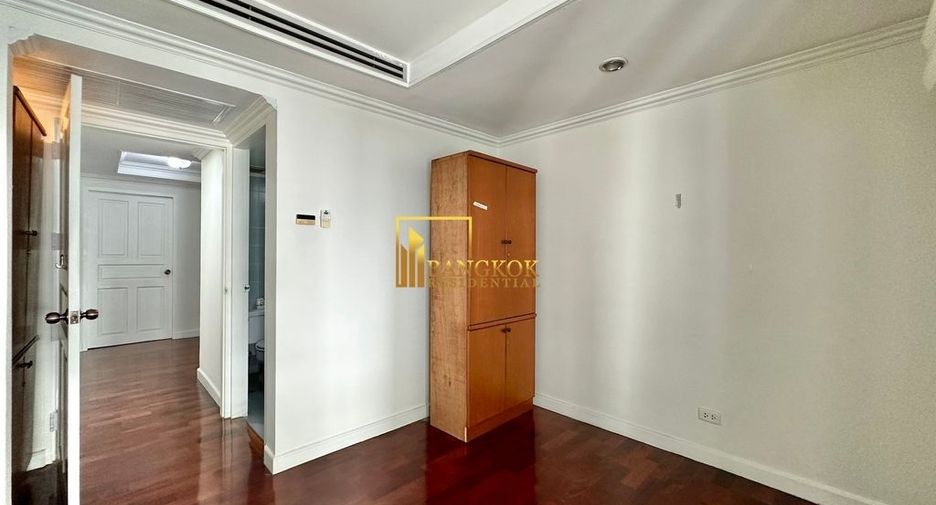 Condo en alquiler de 4 habitaciones en Khlong Toei, Bangkok