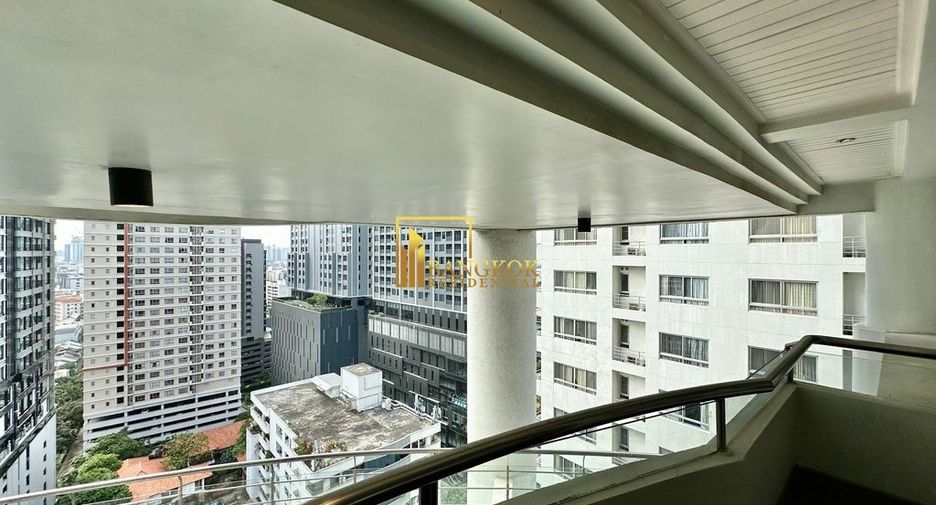 Condo en alquiler de 4 habitaciones en Khlong Toei, Bangkok