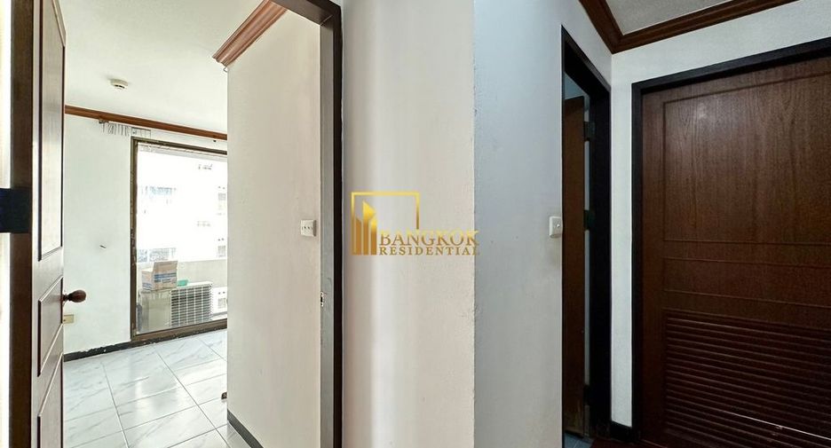 Condo en alquiler de 4 habitaciones en Khlong Toei, Bangkok
