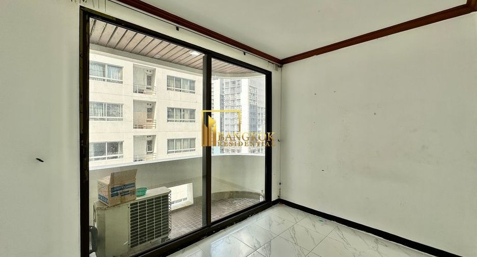 Condo en alquiler de 4 habitaciones en Khlong Toei, Bangkok