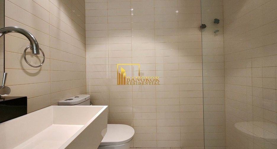 Condo en alquiler de 3 habitaciones en Khlong Toei, Bangkok