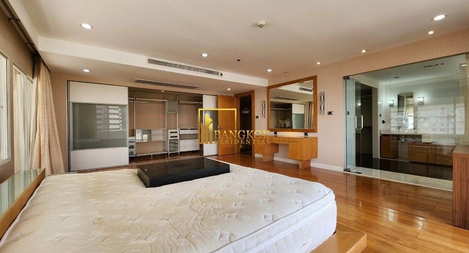 Condo en alquiler de 3 habitaciones en Khlong Toei, Bangkok