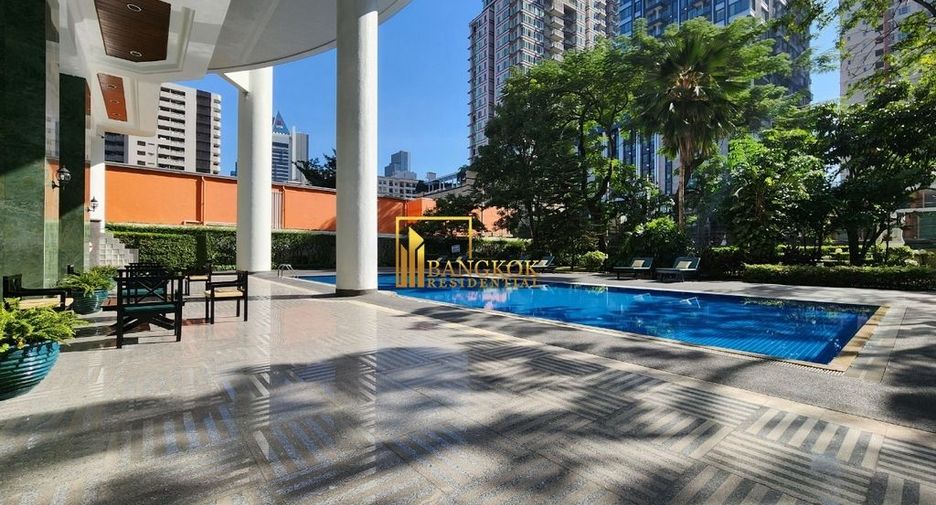 Condo en alquiler de 3 habitaciones en Khlong Toei, Bangkok