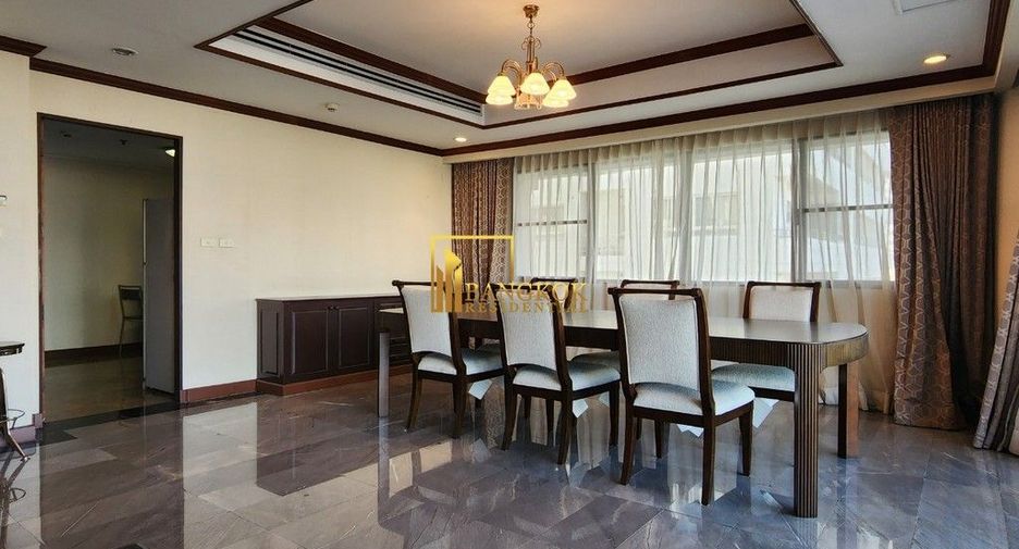 Condo en alquiler de 3 habitaciones en Khlong Toei, Bangkok