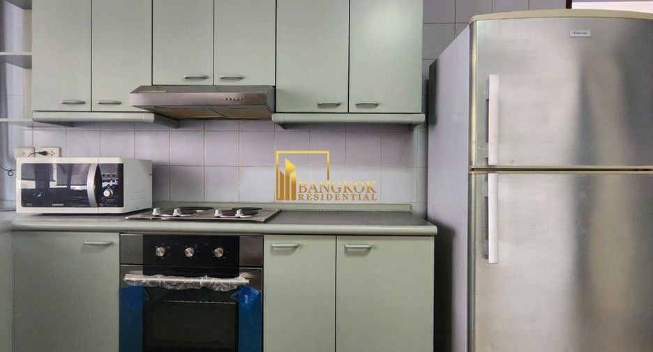 Condo en alquiler de 3 habitaciones en Khlong Toei, Bangkok