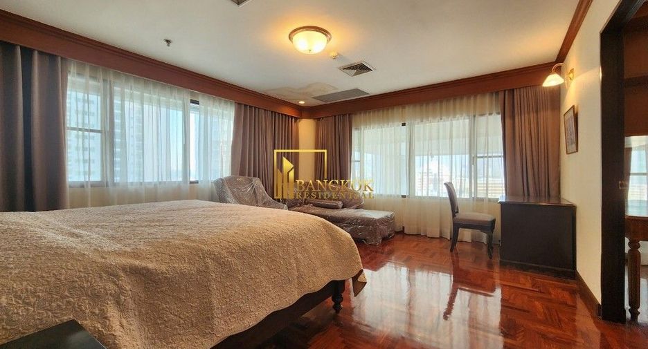 Condo en alquiler de 3 habitaciones en Khlong Toei, Bangkok