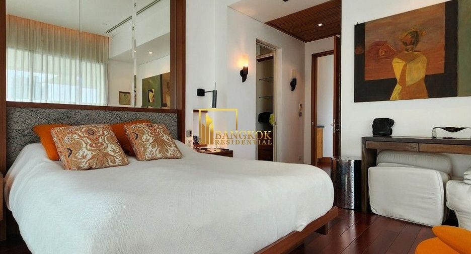 For rent 2 bedrooms condo in Watthana, Bangkok
