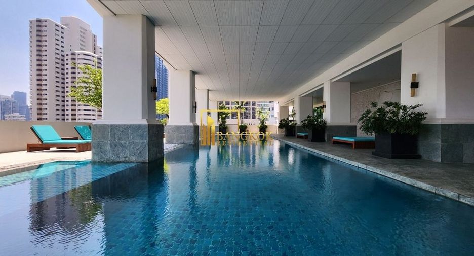 For rent 2 bedrooms condo in Watthana, Bangkok