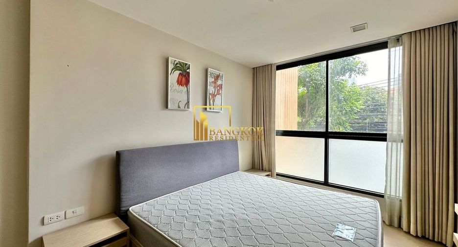 For rent 2 bedrooms condo in Khlong Toei, Bangkok