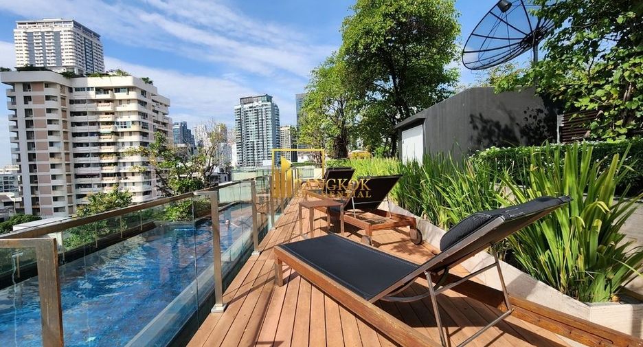 For rent 2 bedrooms condo in Khlong Toei, Bangkok