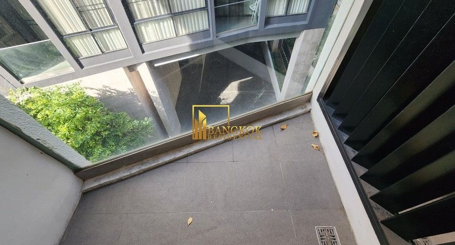For rent 3 bedrooms condo in Khlong Toei, Bangkok