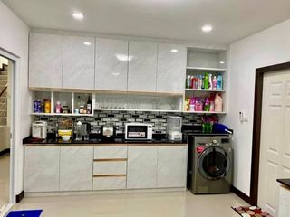 À louer 3 chambres maison à Si Racha, Chonburi