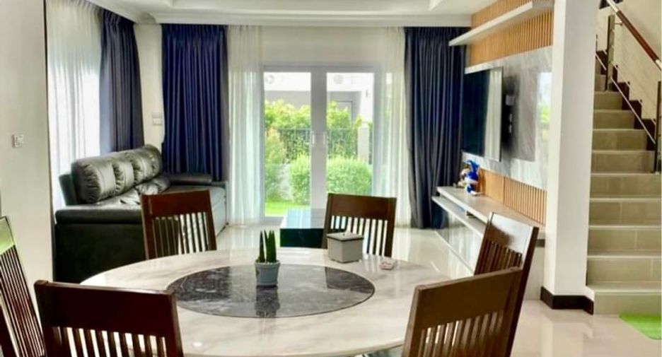 For rent 3 bedrooms house in Si Racha, Chonburi