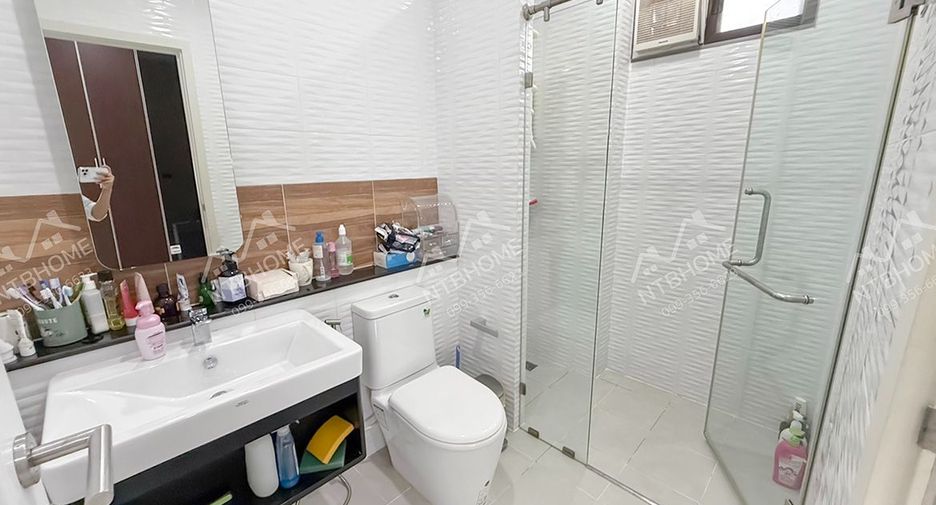 For sale 3 bed house in Mueang Nonthaburi, Nonthaburi